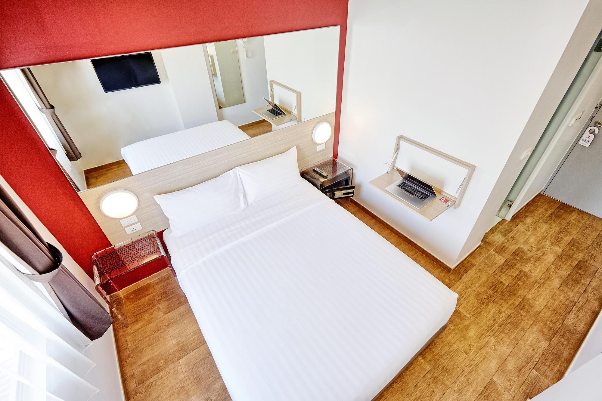 Red Planet Bangkok Asoke - Sha Extra Plus Екстер'єр фото