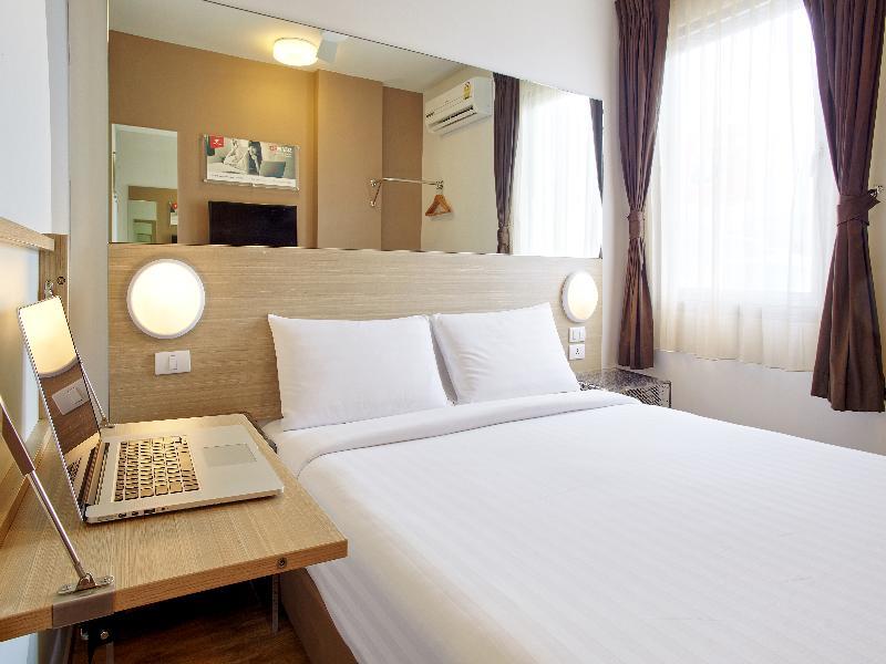 Red Planet Bangkok Asoke - Sha Extra Plus Екстер'єр фото