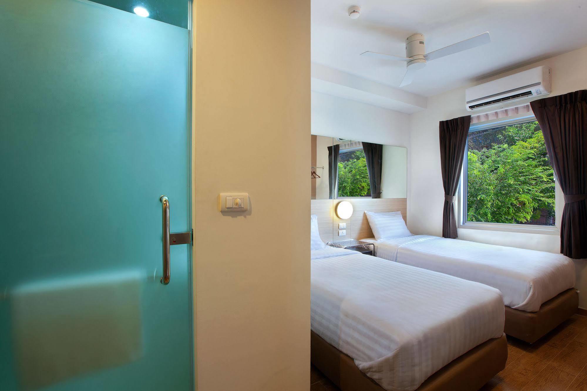 Red Planet Bangkok Asoke - Sha Extra Plus Екстер'єр фото